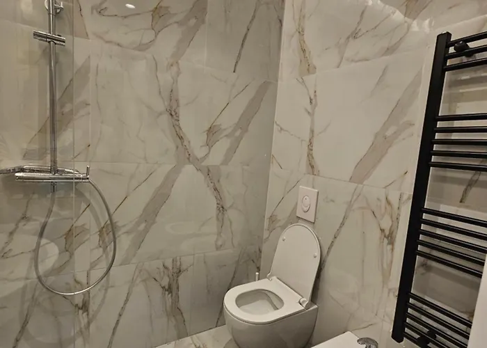 Tirana Kdk アパート Kashari